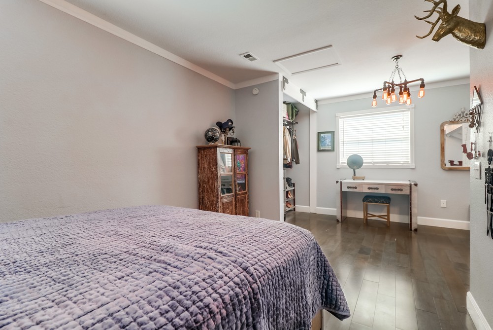 Virtual tour photo 31 of 53 for 15570 Paseo Jenghiz