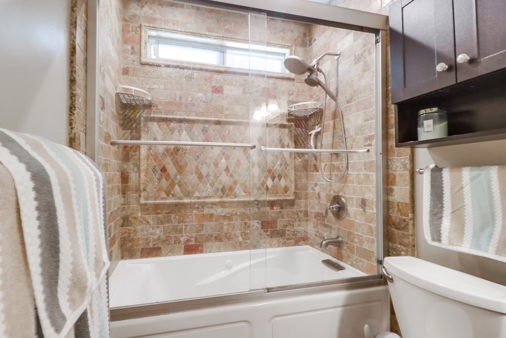 Virtual tour photo 40 of 53 for 15570 Paseo Jenghiz