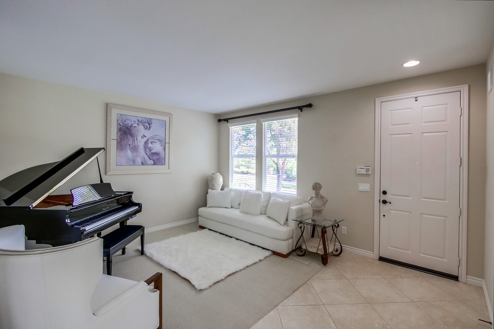 Virtual tour photo 8 of 50 for 15588 Paseo Del Sur