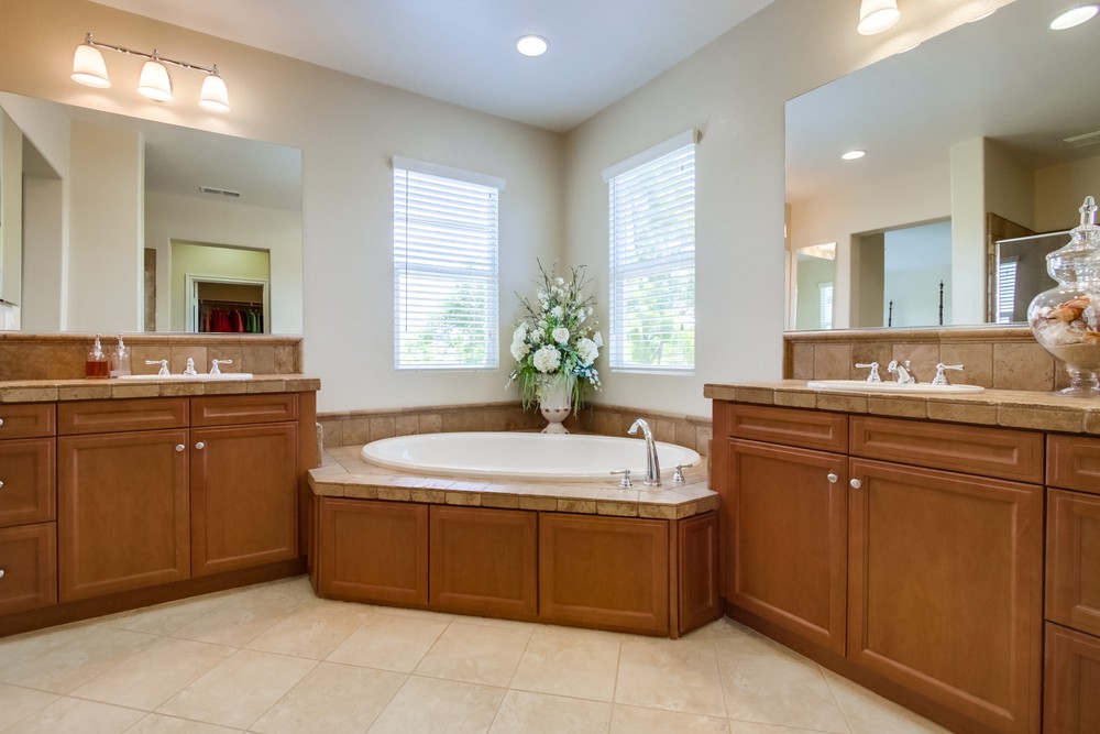 Virtual tour photo 38 of 50 for 15588 Paseo Del Sur