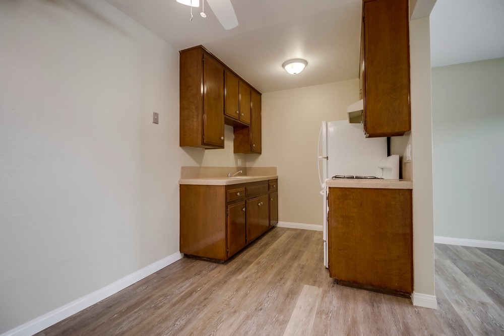 Virtual tour photo 10 of 68 for 1560 Coronado Ave