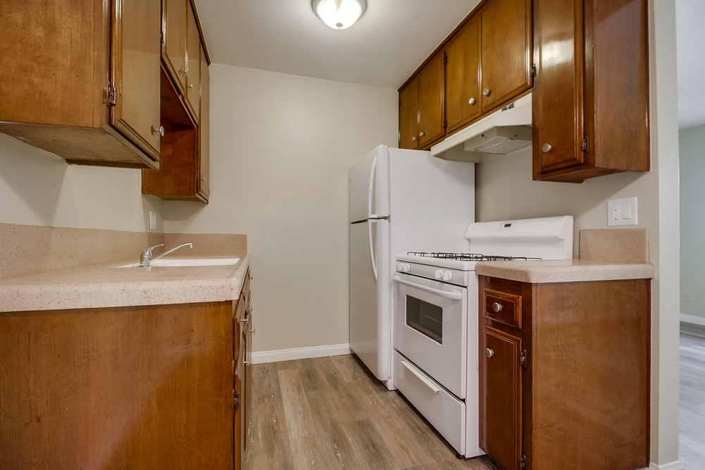 Virtual tour photo 12 of 68 for 1560 Coronado Ave