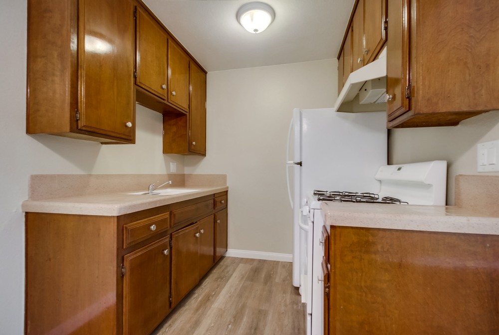 Virtual tour photo 13 of 68 for 1560 Coronado Ave