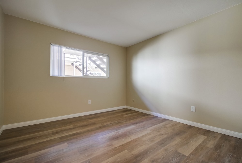 Virtual tour photo 16 of 68 for 1560 Coronado Ave