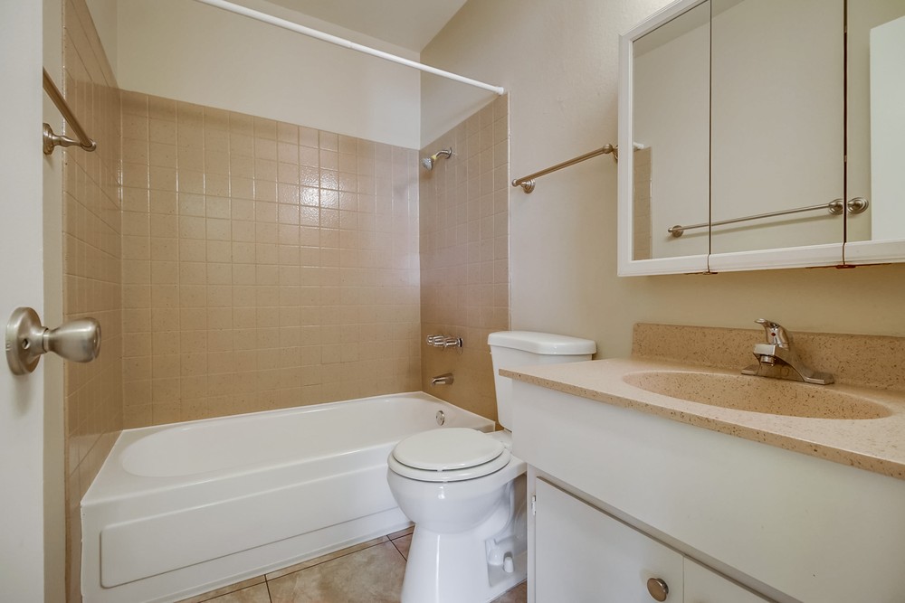 Virtual tour photo 58 of 68 for 1560 Coronado Ave