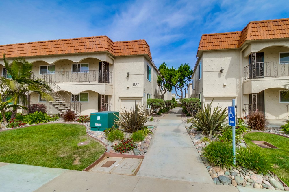 Virtual tour photo 67 of 68 for 1560 Coronado Ave