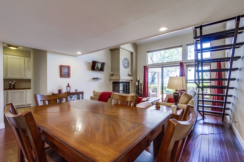 Virtual tour photo 15 of 44 for 15603 Via Marchena