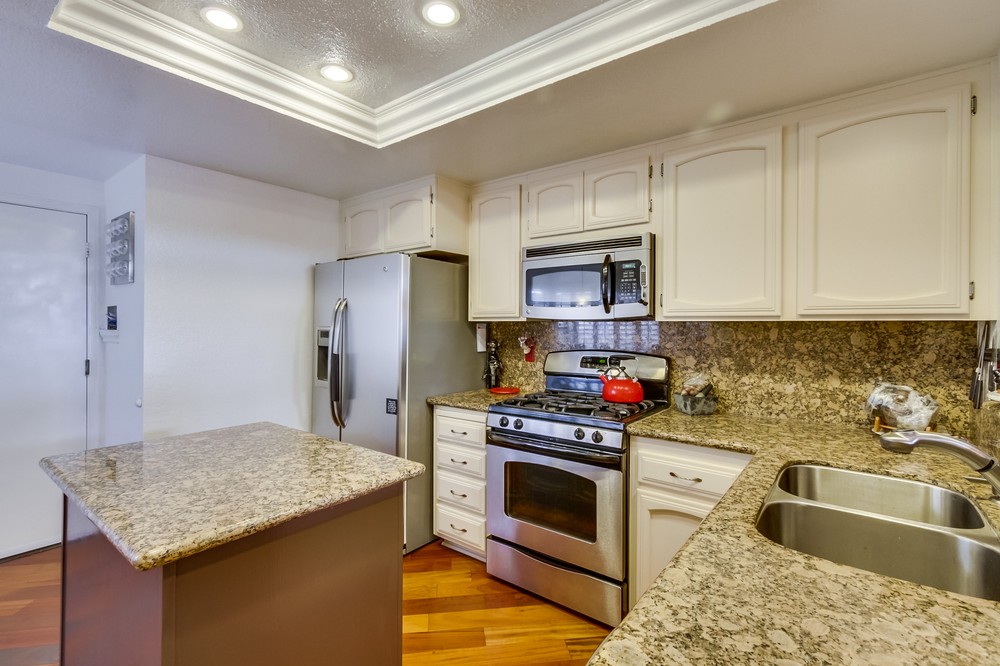 Virtual tour photo 12 of 28 for 15607 Via Marchena