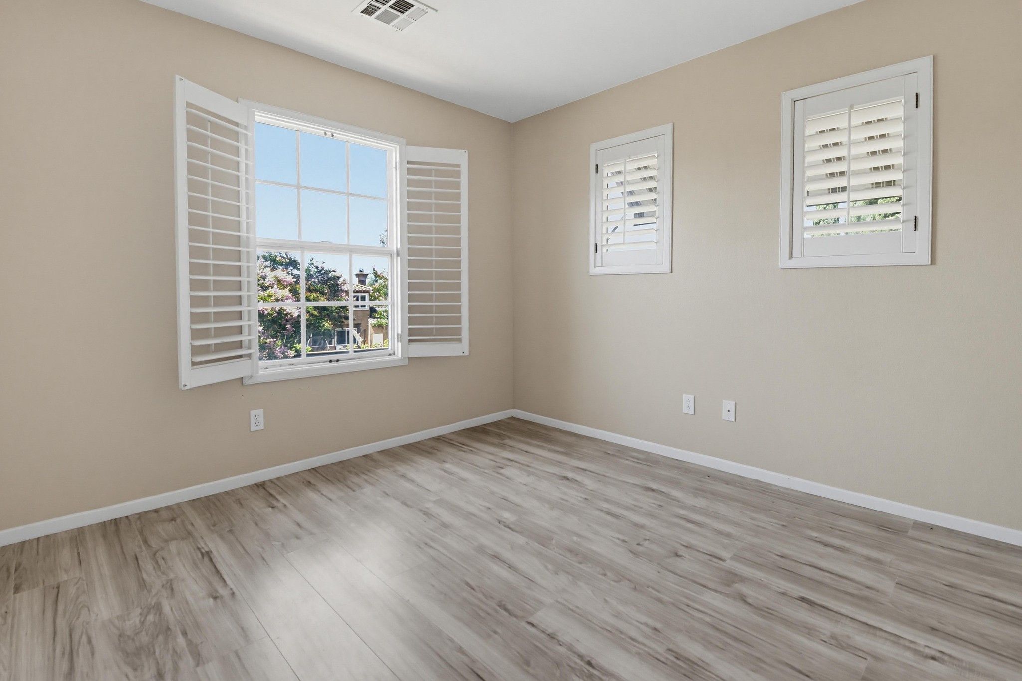 Virtual tour photo 23 of 49 for 1561 Caminito Zaragosa