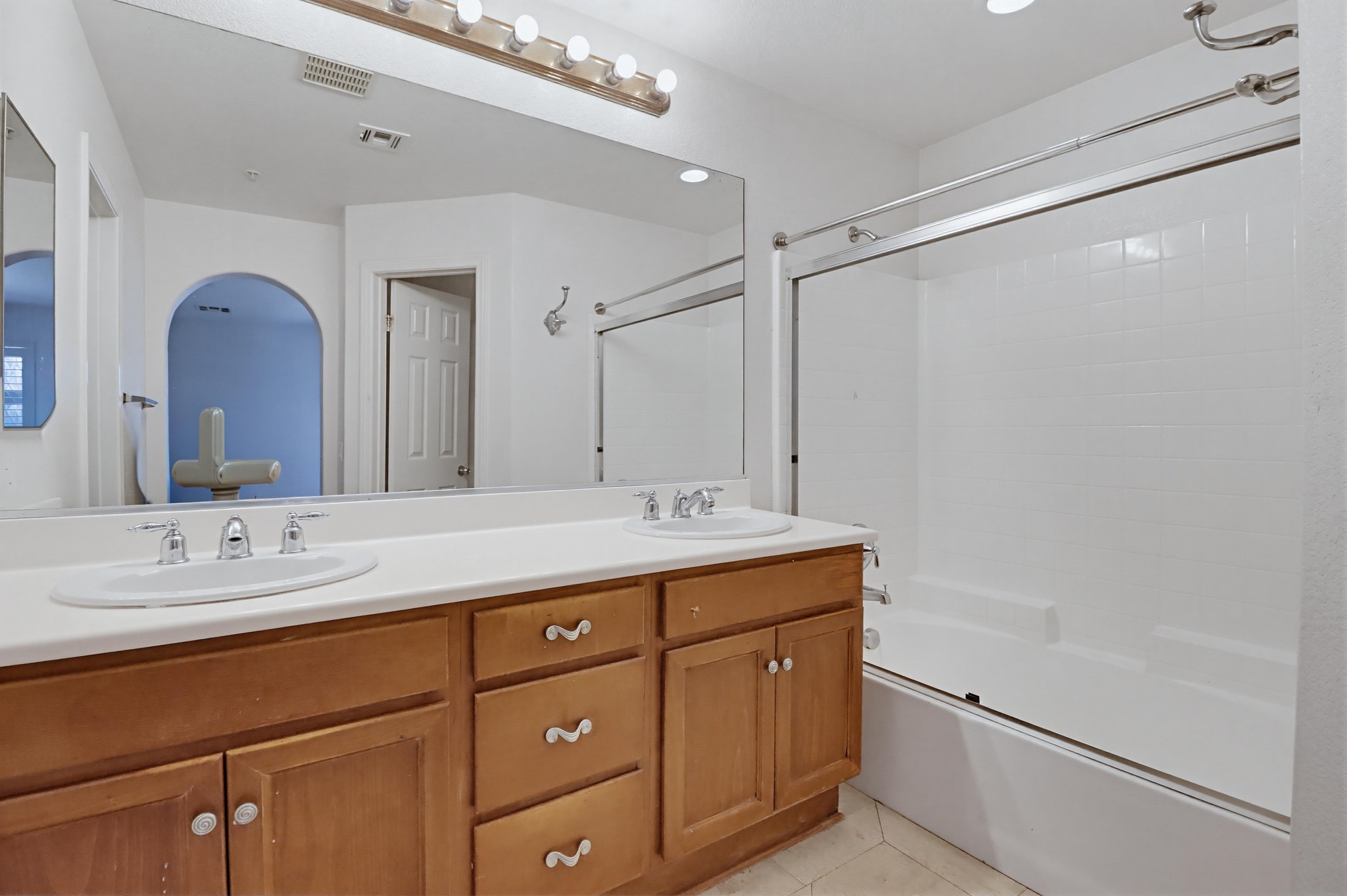 Virtual tour photo 31 of 49 for 1561 Caminito Zaragosa