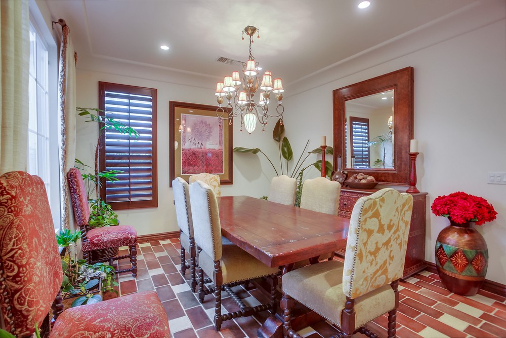 Virtual tour photo 27 of 103 for 15616 New Park Terrace