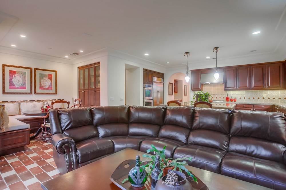 Virtual tour photo 34 of 103 for 15616 New Park Terrace