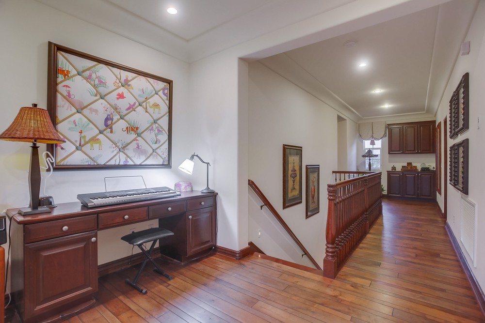 Virtual tour photo 47 of 103 for 15616 New Park Terrace