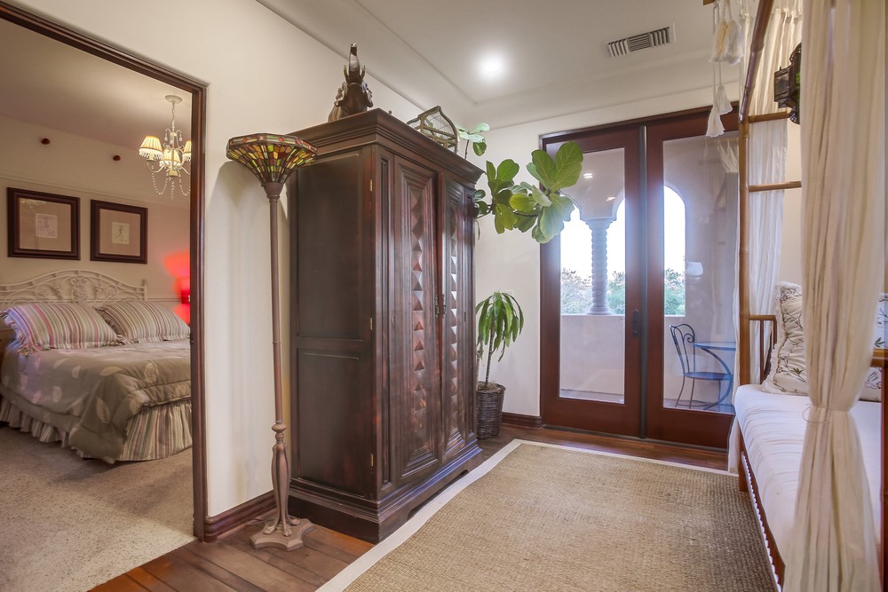 Virtual tour photo 50 of 103 for 15616 New Park Terrace