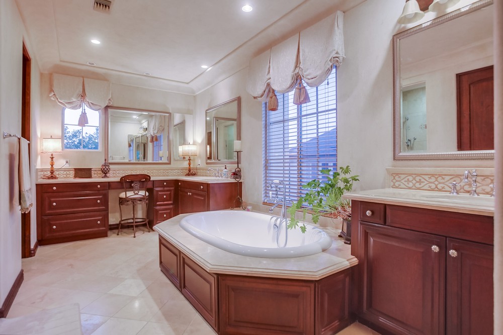 Virtual tour photo 60 of 103 for 15616 New Park Terrace