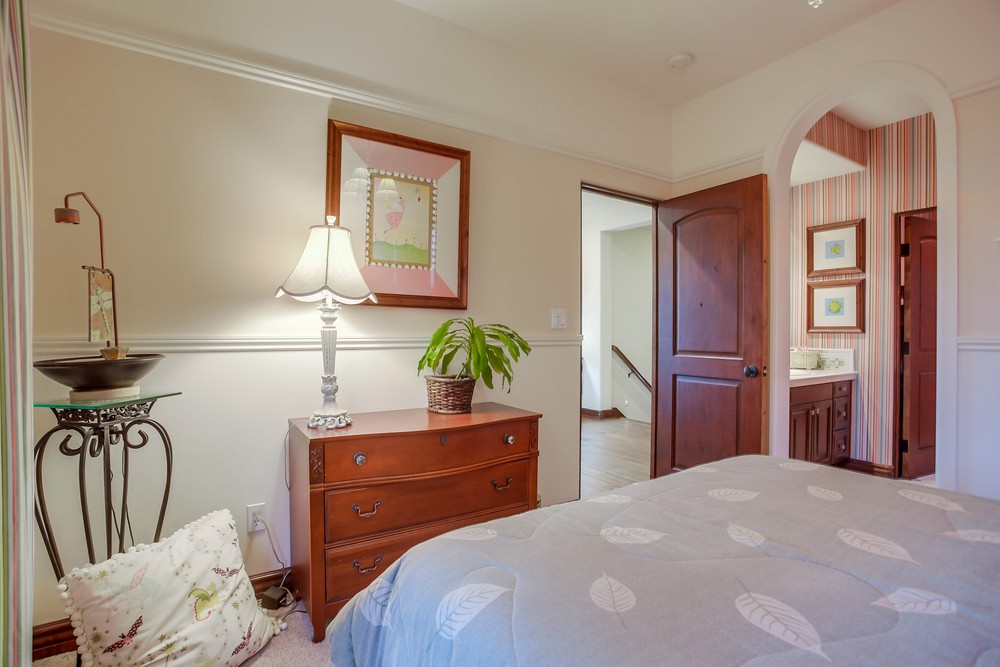 Virtual tour photo 70 of 103 for 15616 New Park Terrace