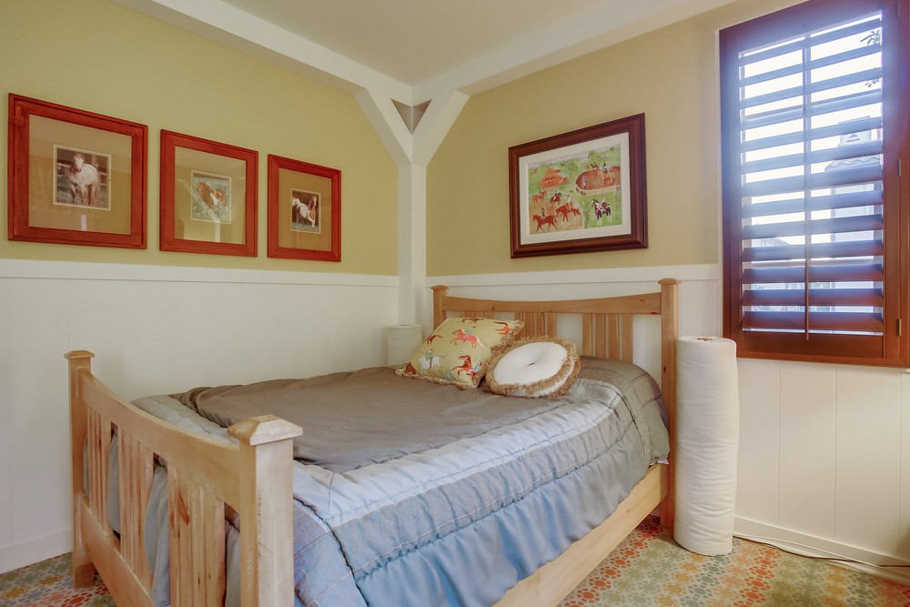 Virtual tour photo 74 of 103 for 15616 New Park Terrace