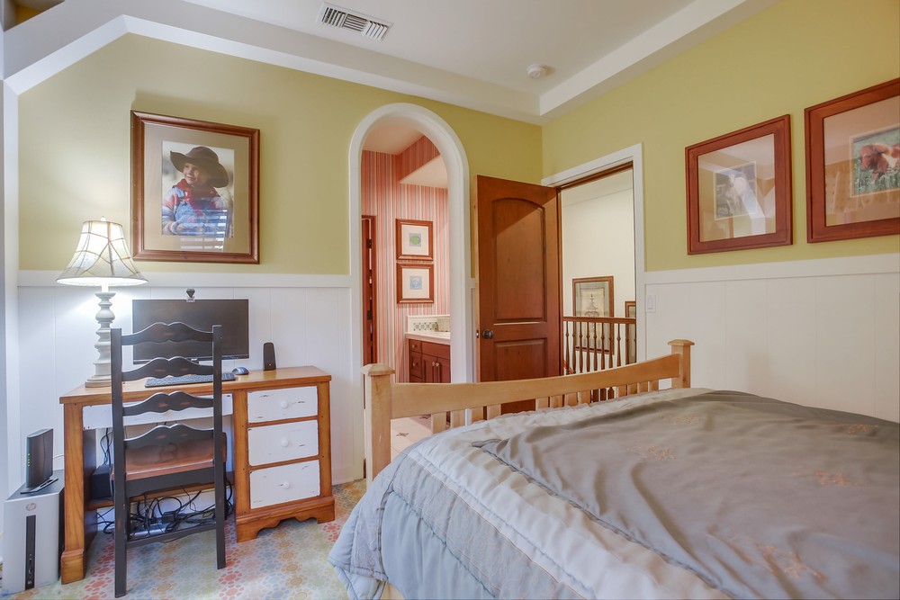 Virtual tour photo 75 of 103 for 15616 New Park Terrace