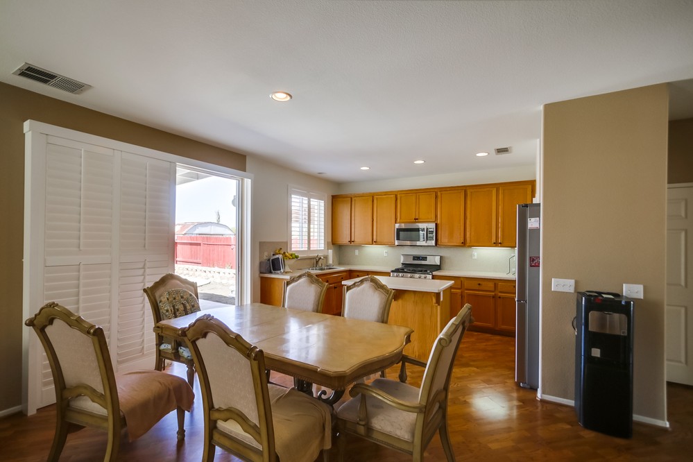 Virtual tour photo 10 of 37 for 1562 Masterson Lane
