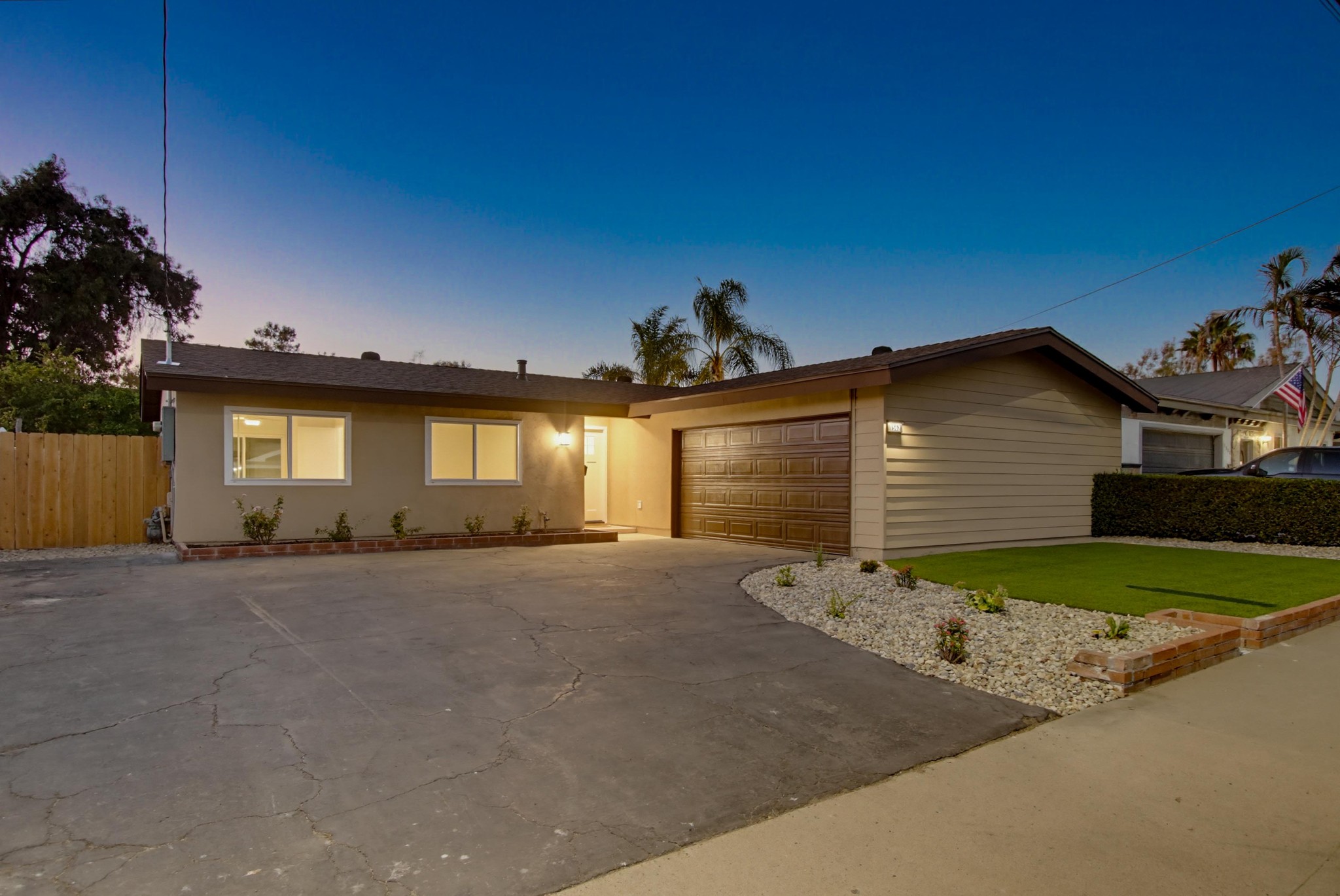 Virtual tour photo 1 of 63 for 1562 Oleander Ave