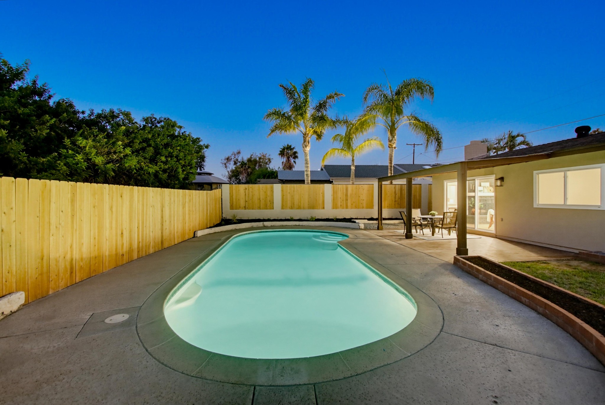 Virtual tour photo 14 of 63 for 1562 Oleander Ave