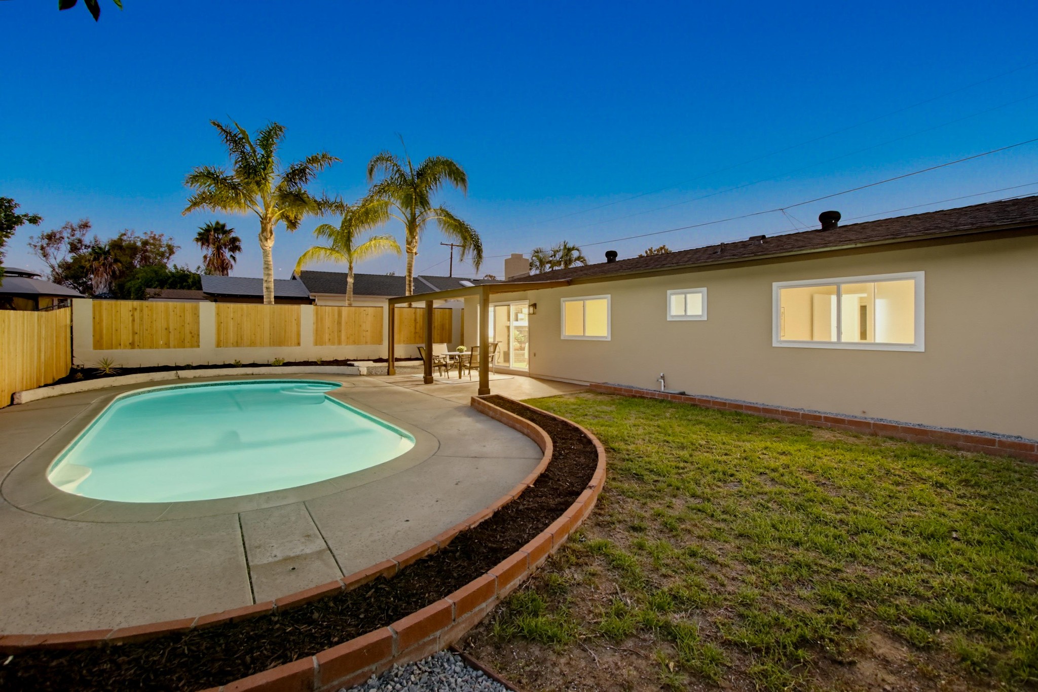 Virtual tour photo 15 of 63 for 1562 Oleander Ave