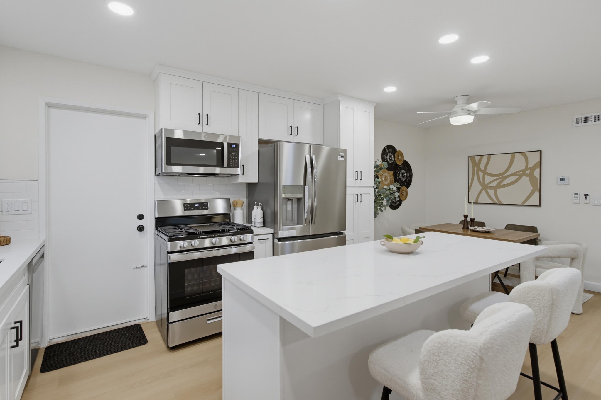 Virtual tour photo 23 of 63 for 1562 Oleander Ave