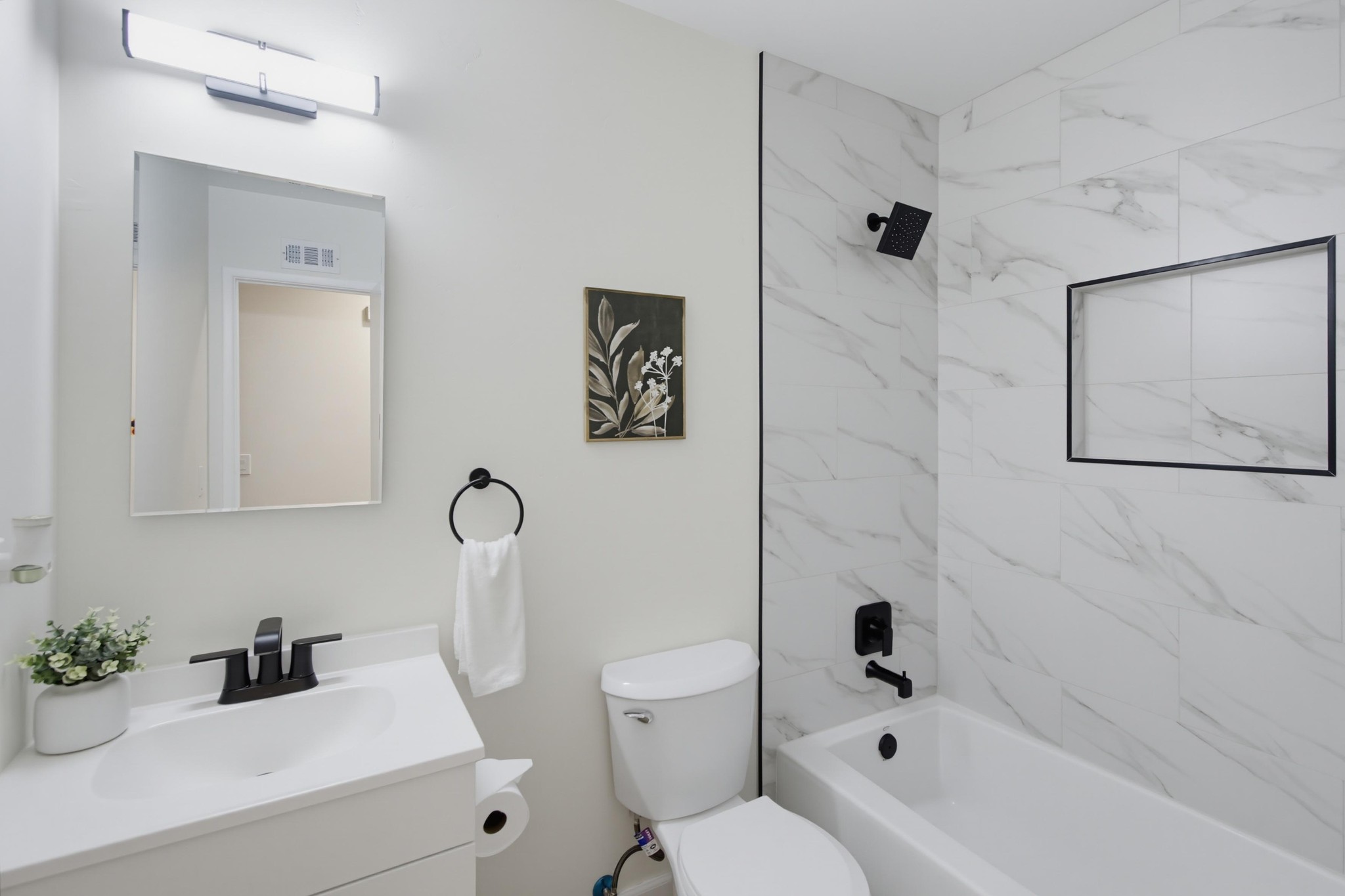 Virtual tour photo 30 of 63 for 1562 Oleander Ave