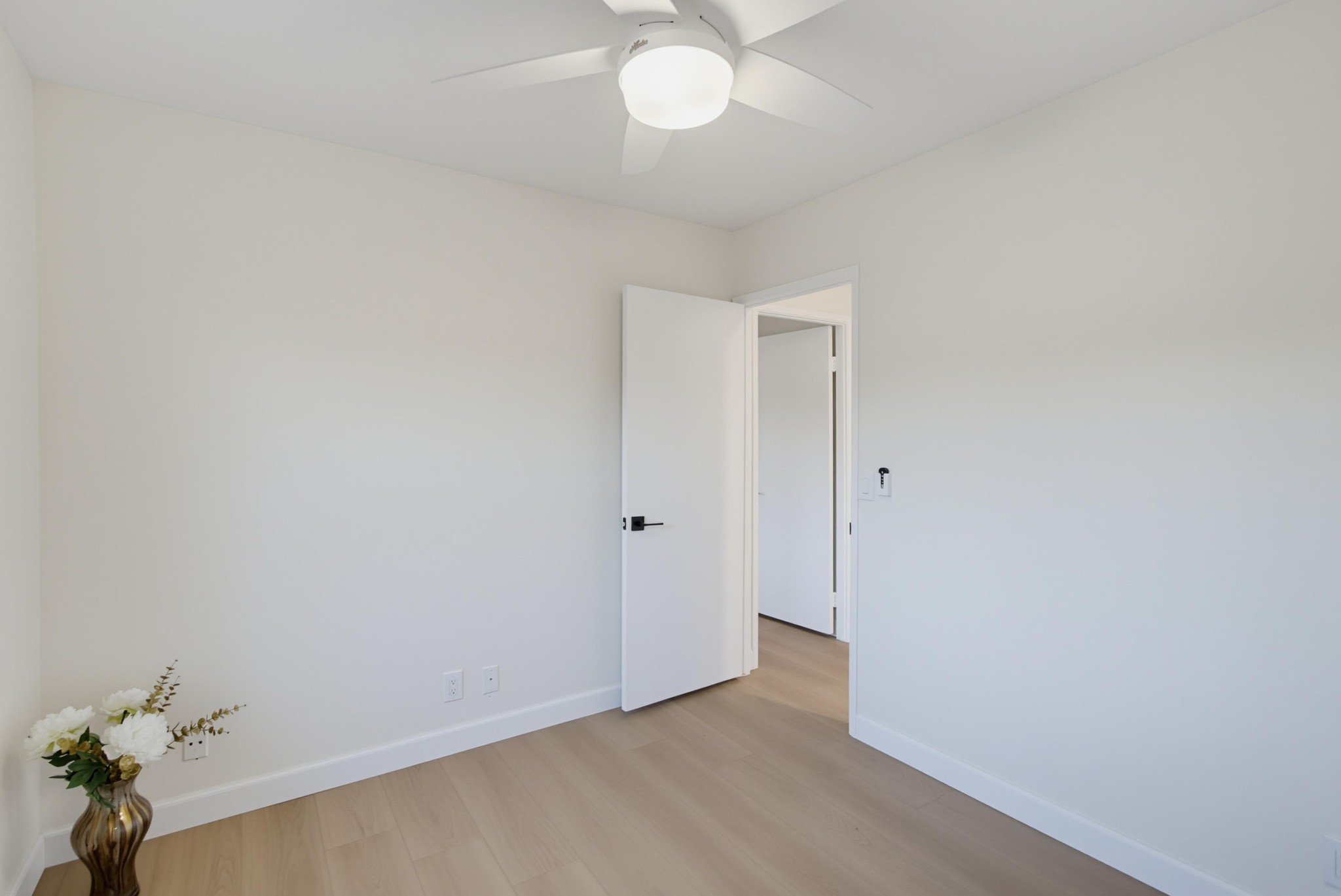 Virtual tour photo 39 of 63 for 1562 Oleander Ave