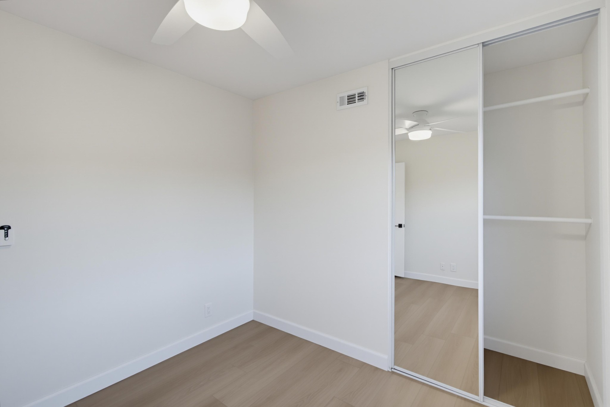 Virtual tour photo 40 of 63 for 1562 Oleander Ave