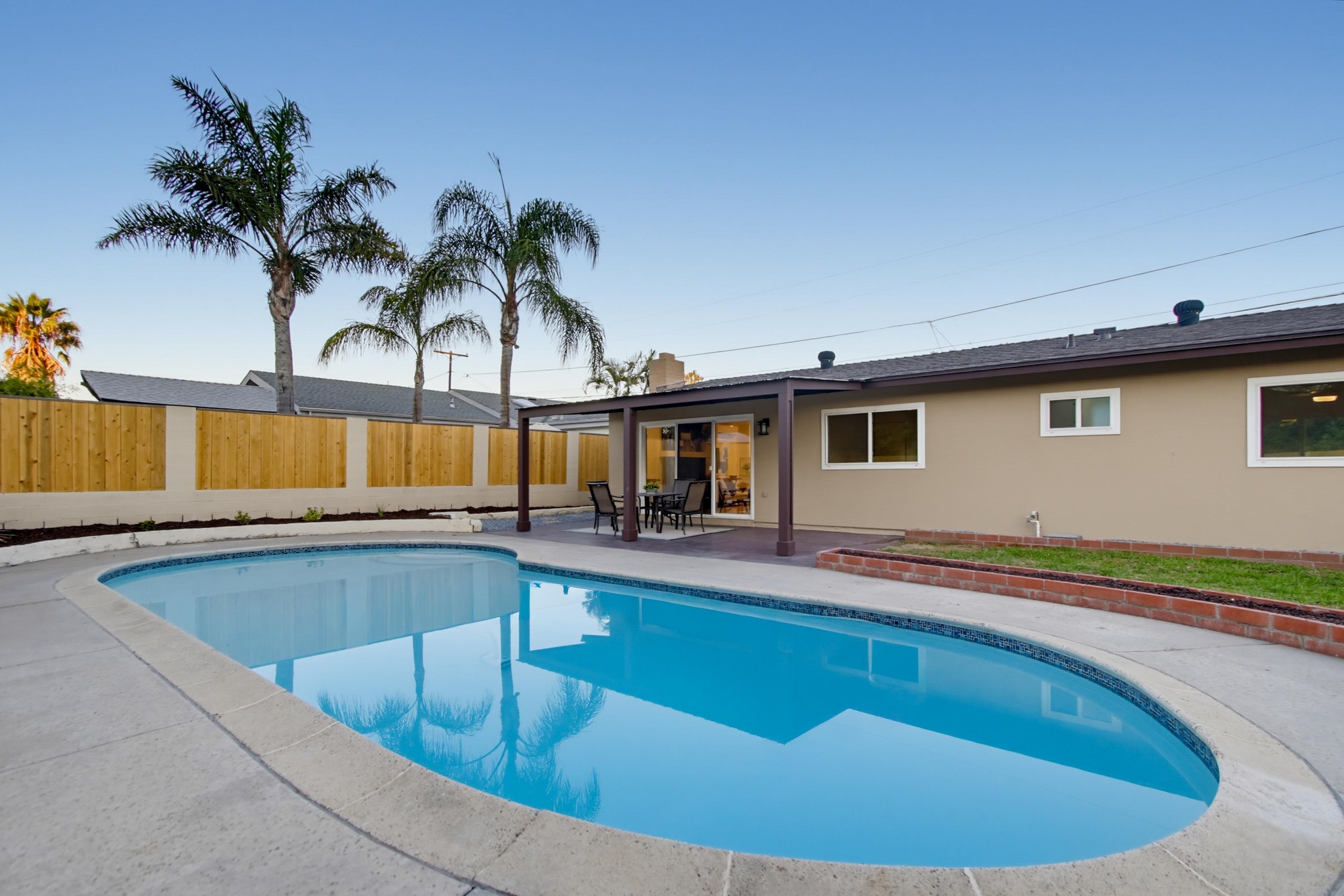 Virtual tour photo 57 of 63 for 1562 Oleander Ave