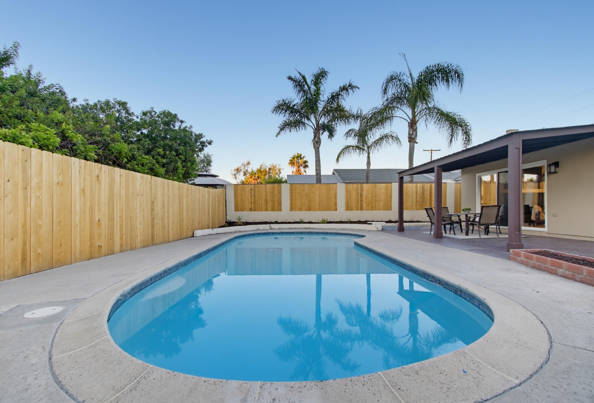 Virtual tour photo 58 of 63 for 1562 Oleander Ave