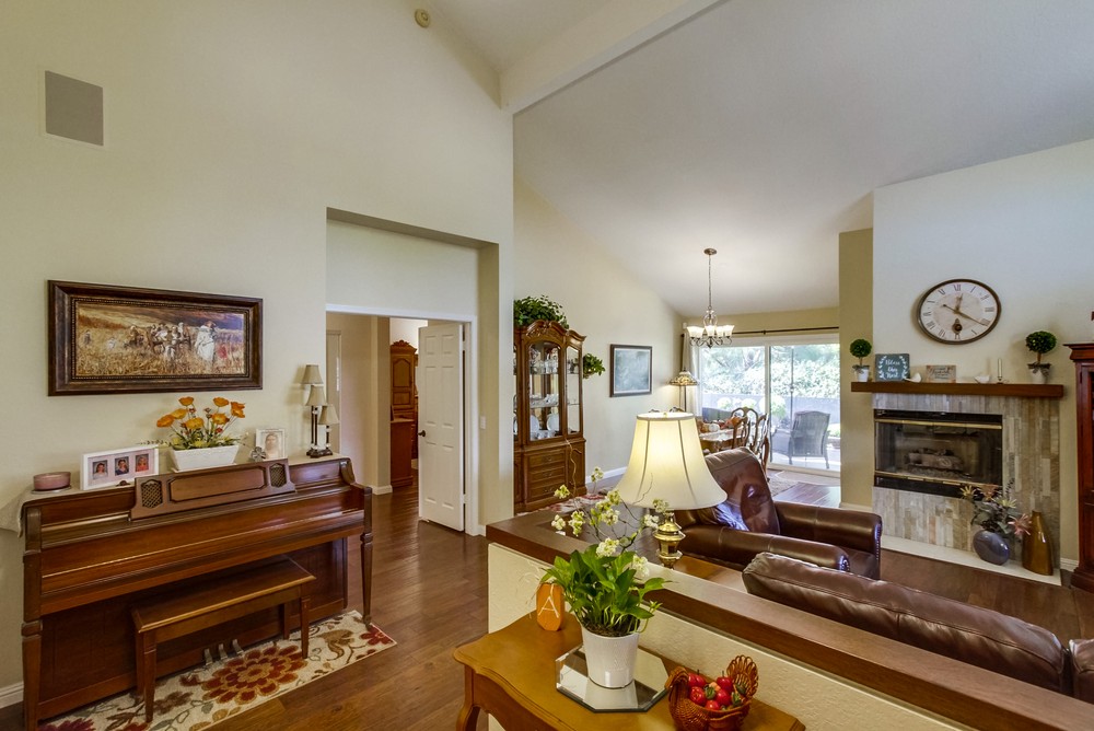 Virtual tour photo 10 of 41 for 15630 Via Calanova