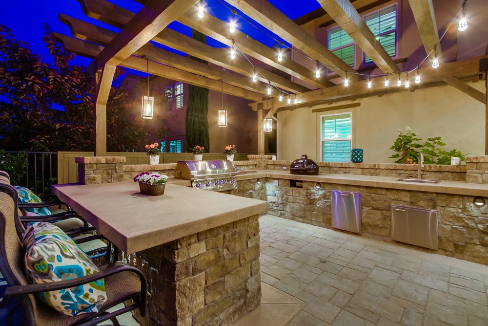 Virtual tour photo 9 of 74 for 15659 S Chevy Chase