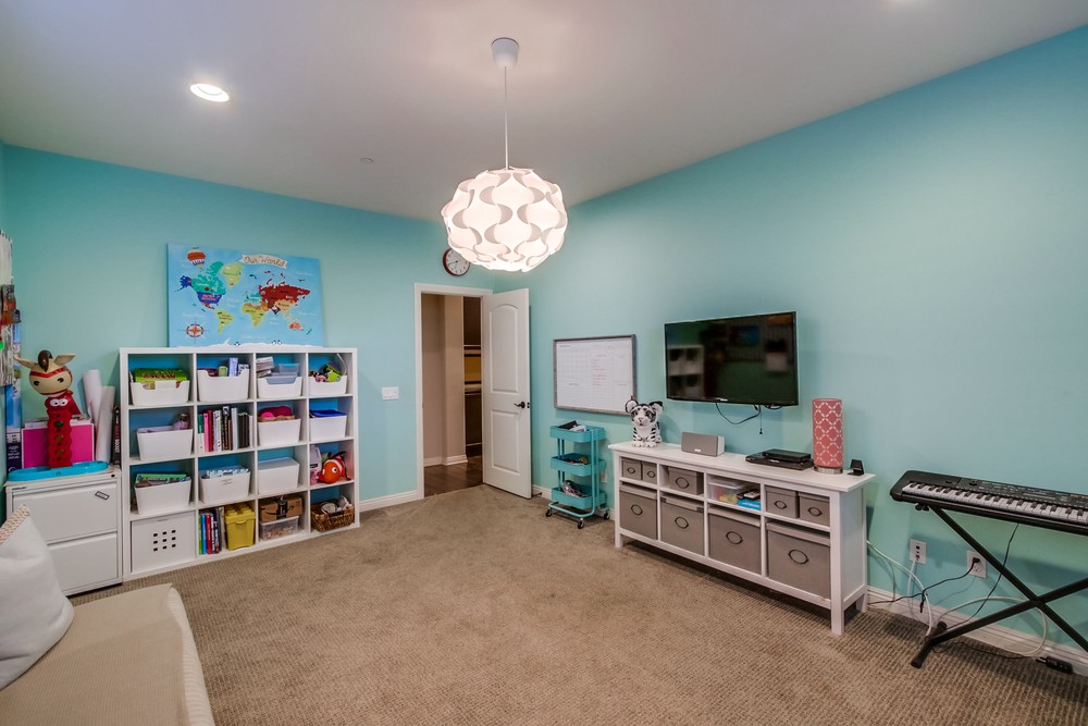 Virtual tour photo 29 of 74 for 15659 S Chevy Chase