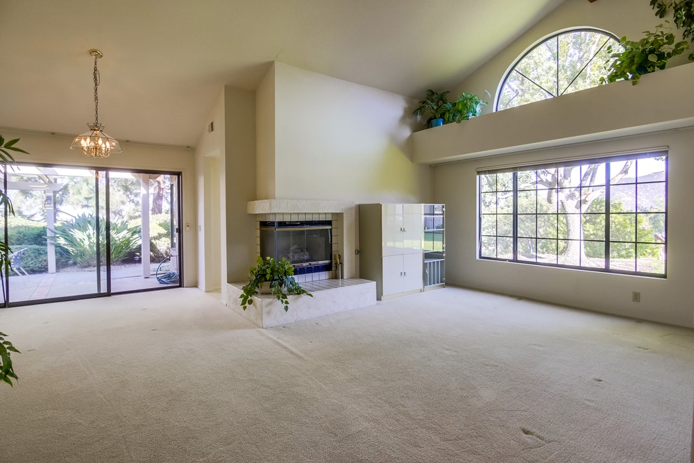 Virtual tour photo 10 of 39 for 15673 Via Calanova