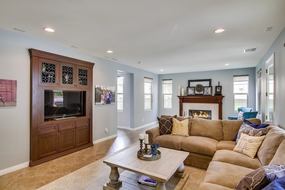 Virtual tour photo 13 of 45 for 15674 New Park Terrace