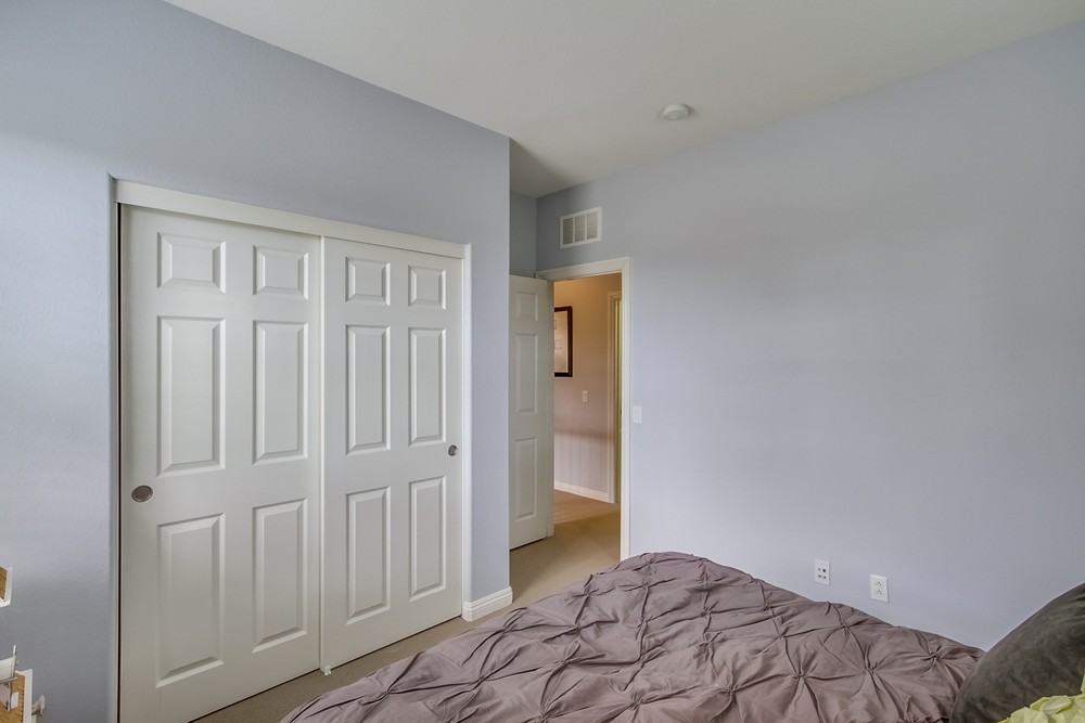 Virtual tour photo 39 of 45 for 15674 New Park Terrace