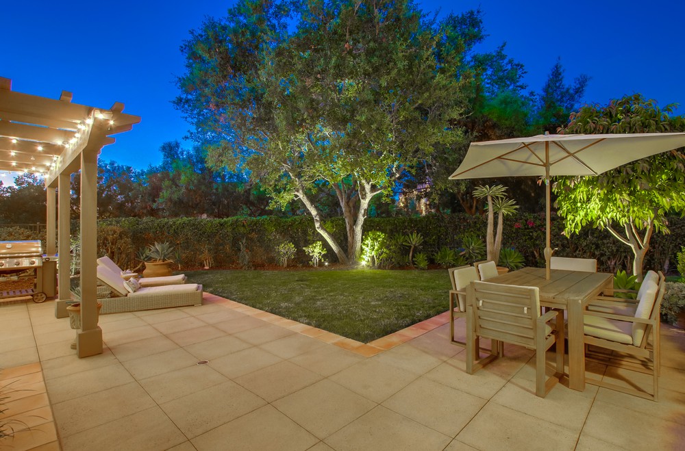 Virtual tour photo 9 of 63 for 15692 Beltaire Ln
