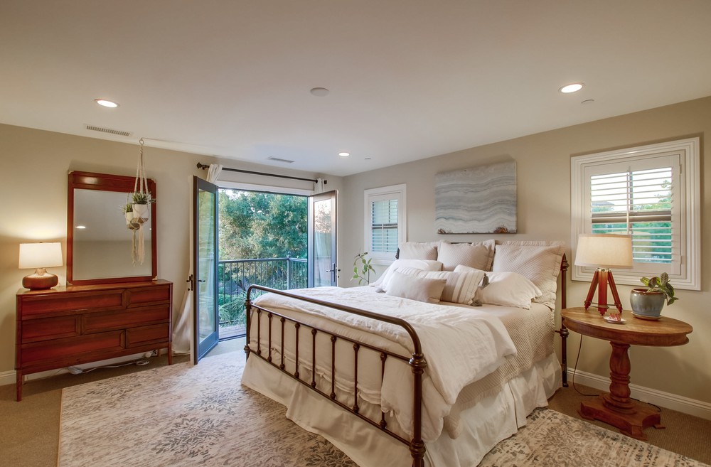 Virtual tour photo 34 of 63 for 15692 Beltaire Ln