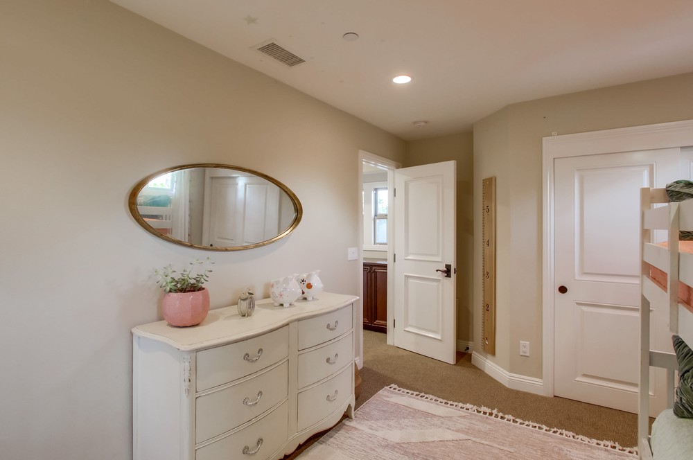Virtual tour photo 51 of 63 for 15692 Beltaire Ln