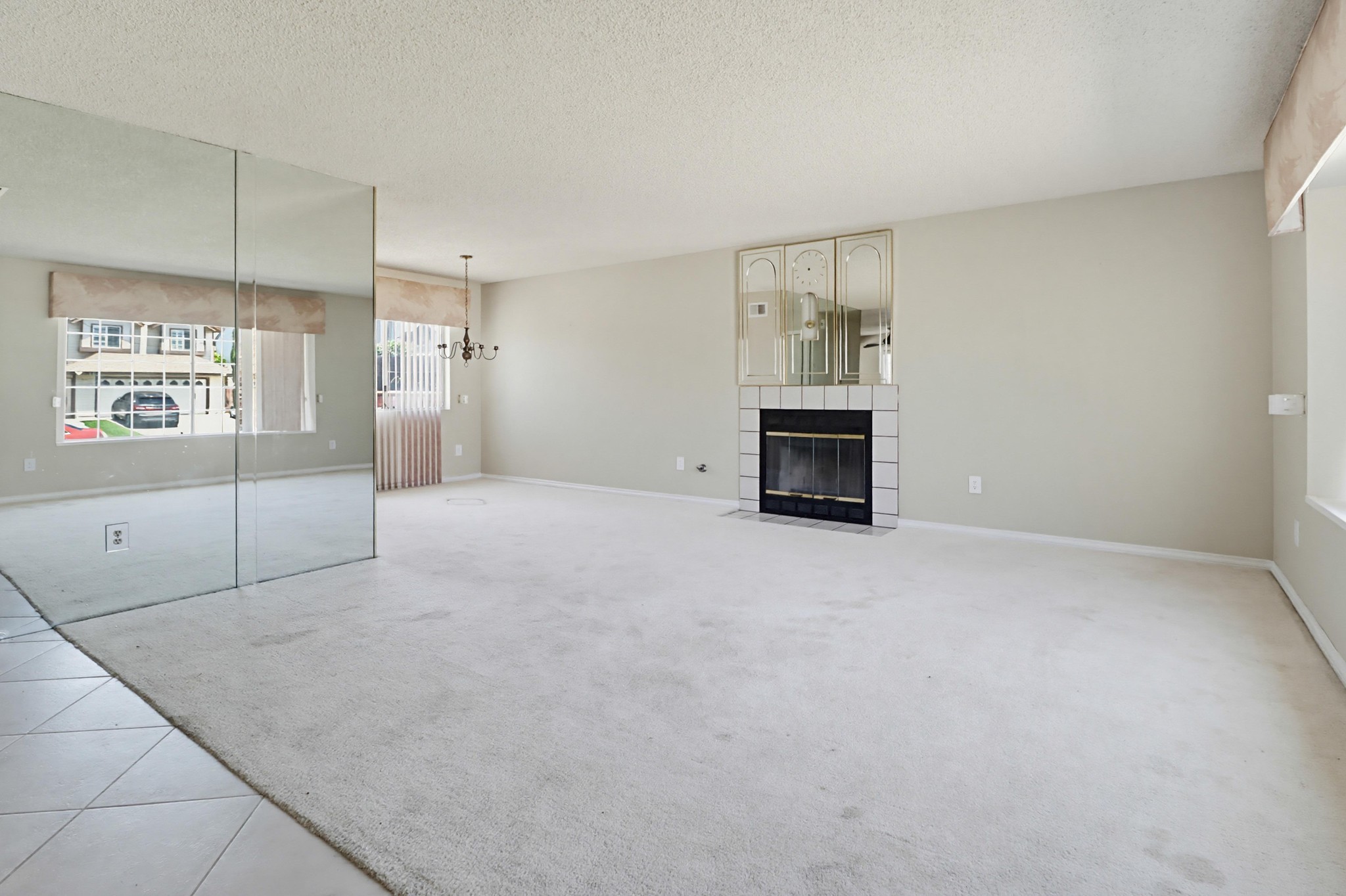 Virtual tour photo 6 of 45 for 1572 Antoine Dr