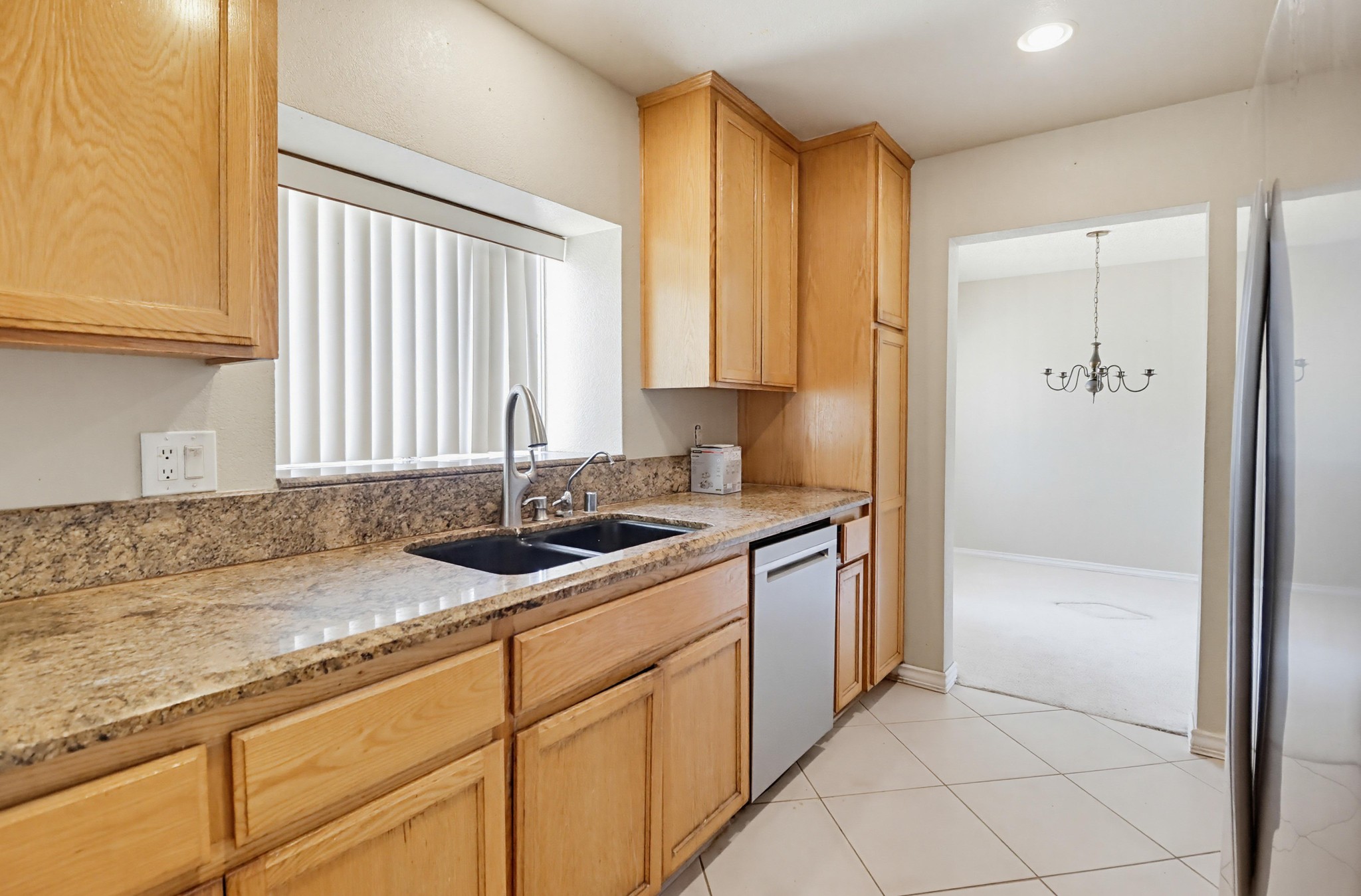 Virtual tour photo 16 of 45 for 1572 Antoine Dr