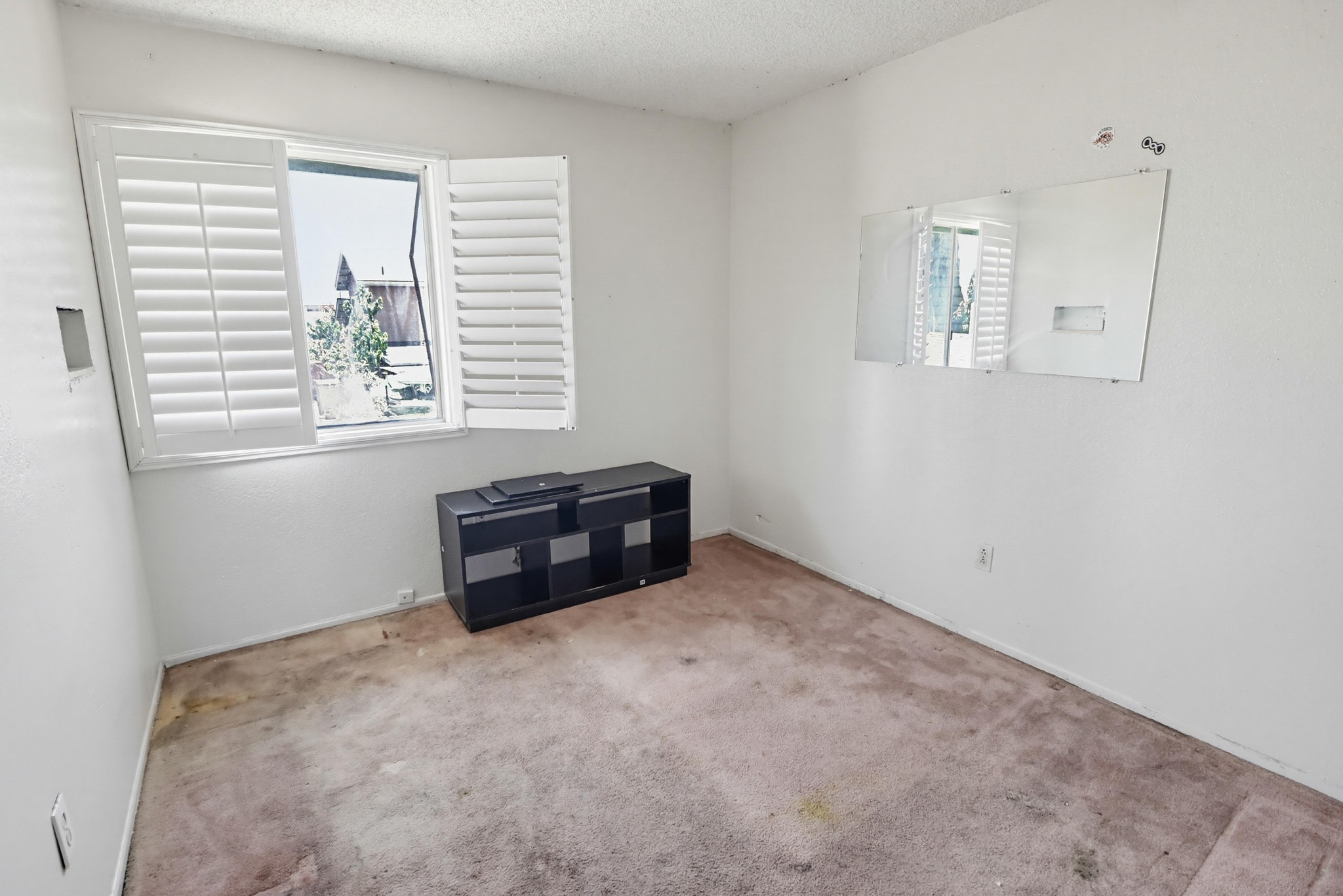 Virtual tour photo 27 of 45 for 1572 Antoine Dr