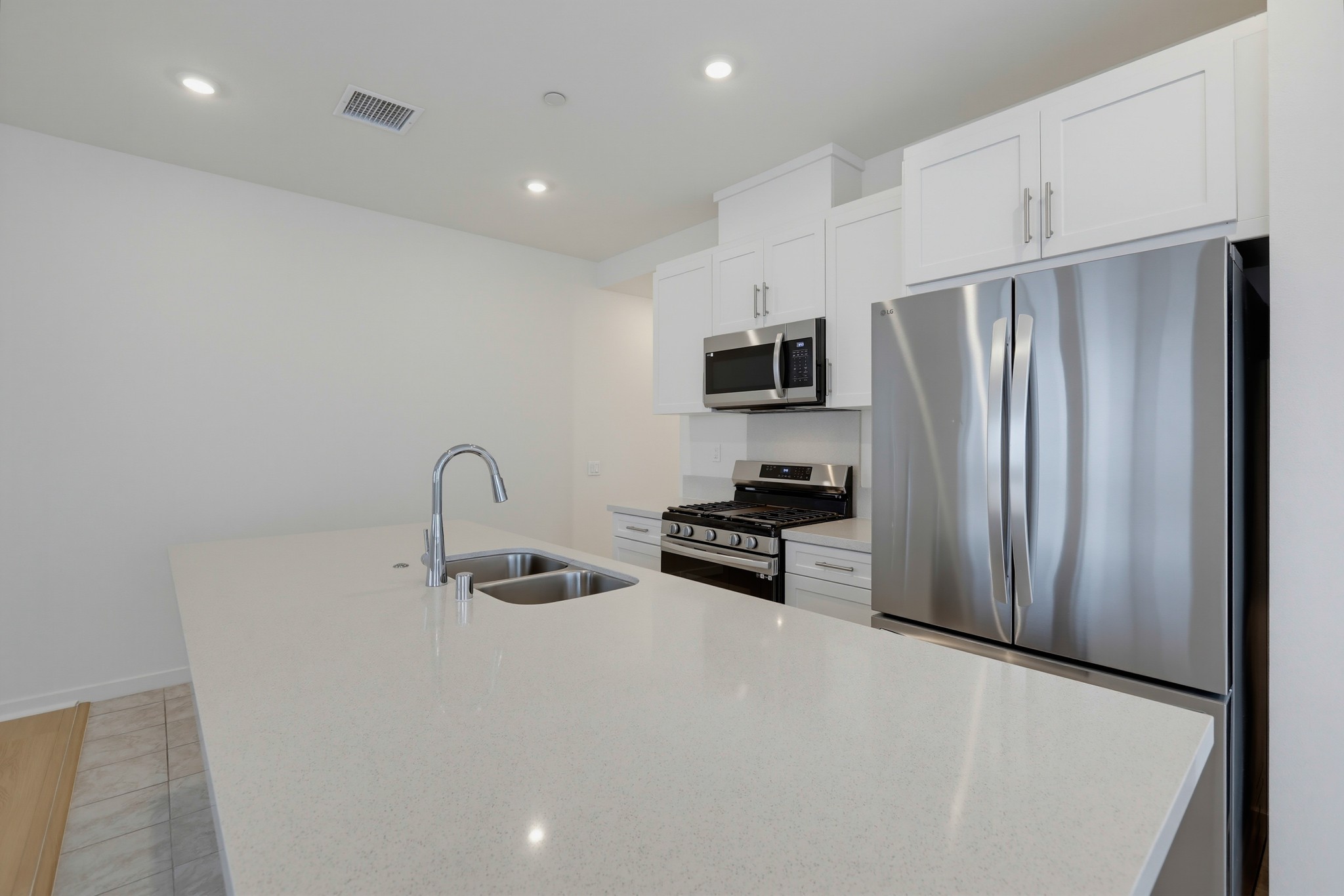 Virtual tour photo 14 of 69 for 1572 Lima Wy