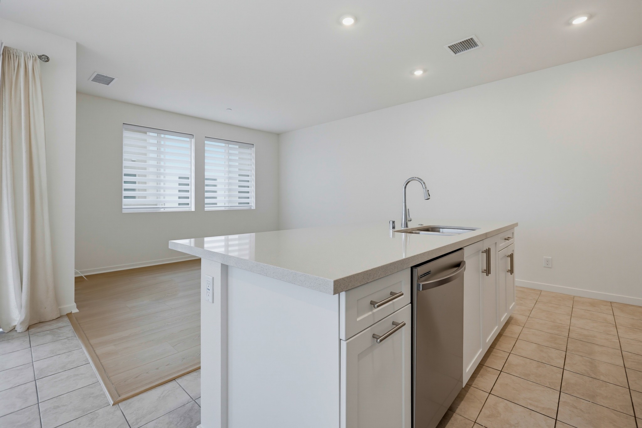 Virtual tour photo 19 of 69 for 1572 Lima Wy