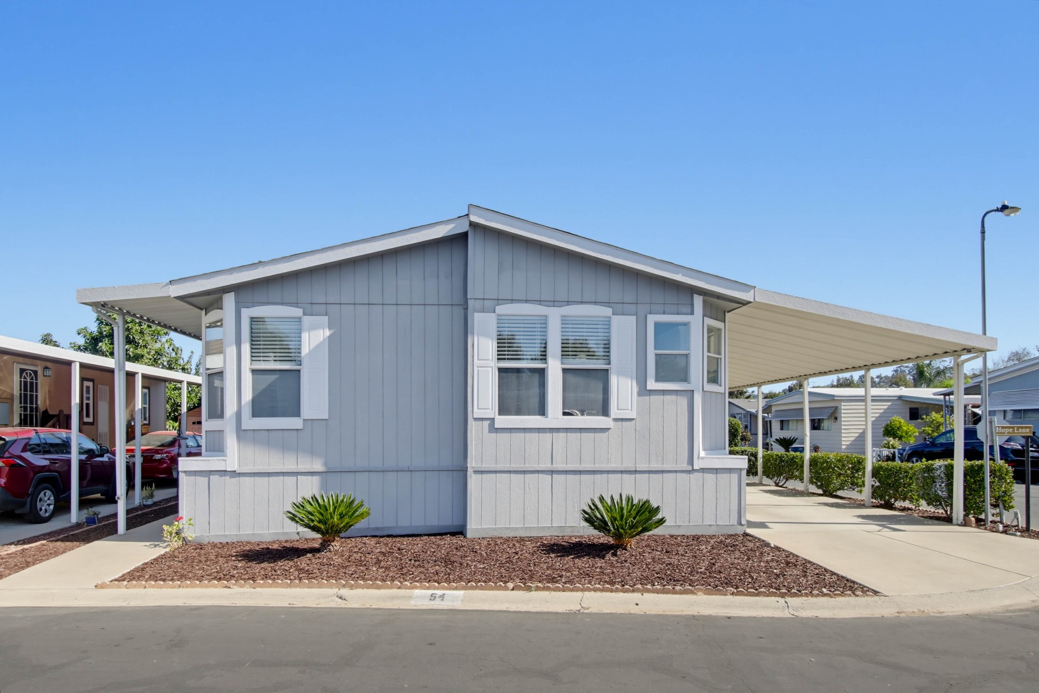 Virtual tour photo 3 of 44 for 1575 W Valley Pkwy