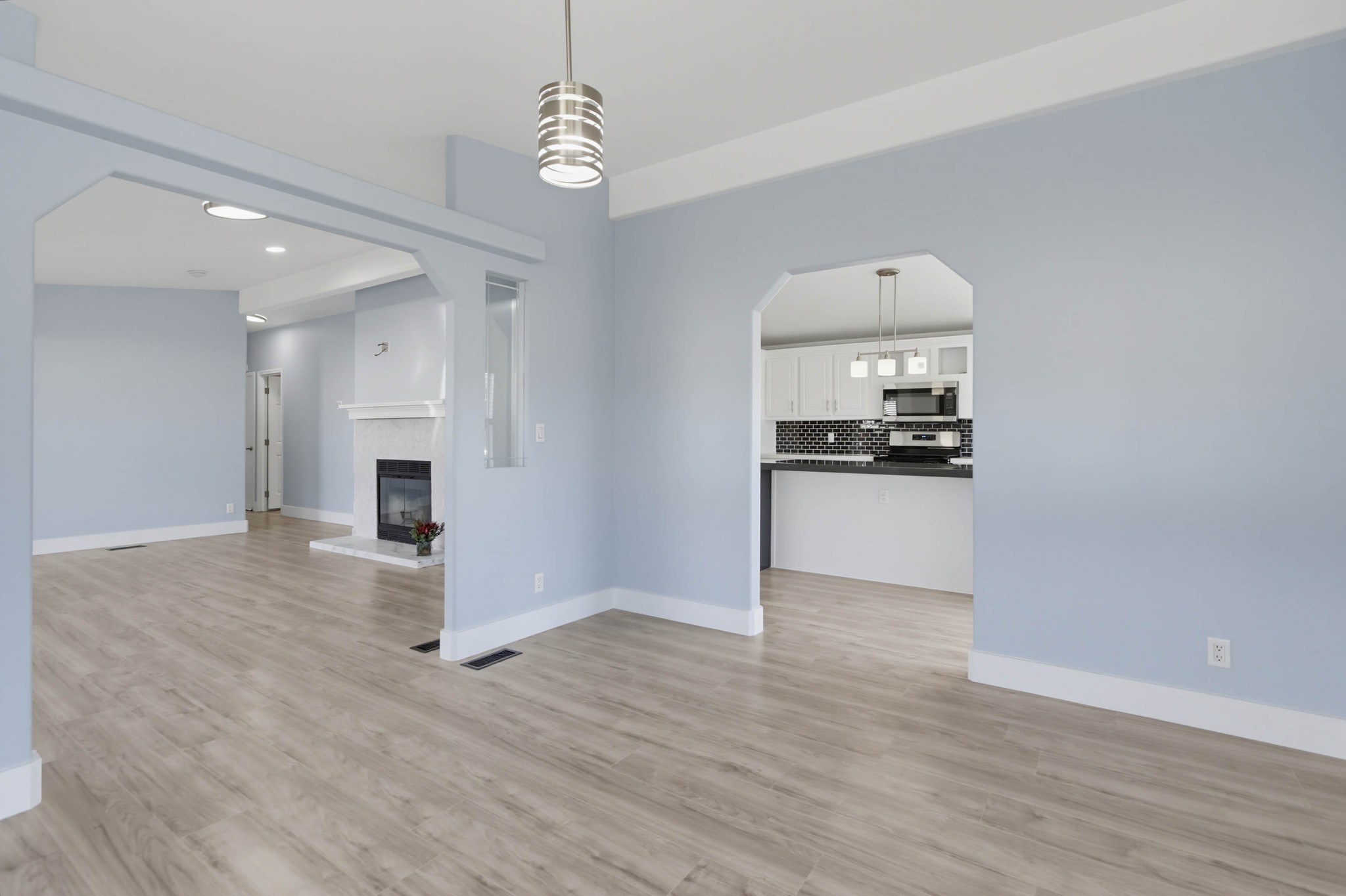 Virtual tour photo 11 of 44 for 1575 W Valley Pkwy