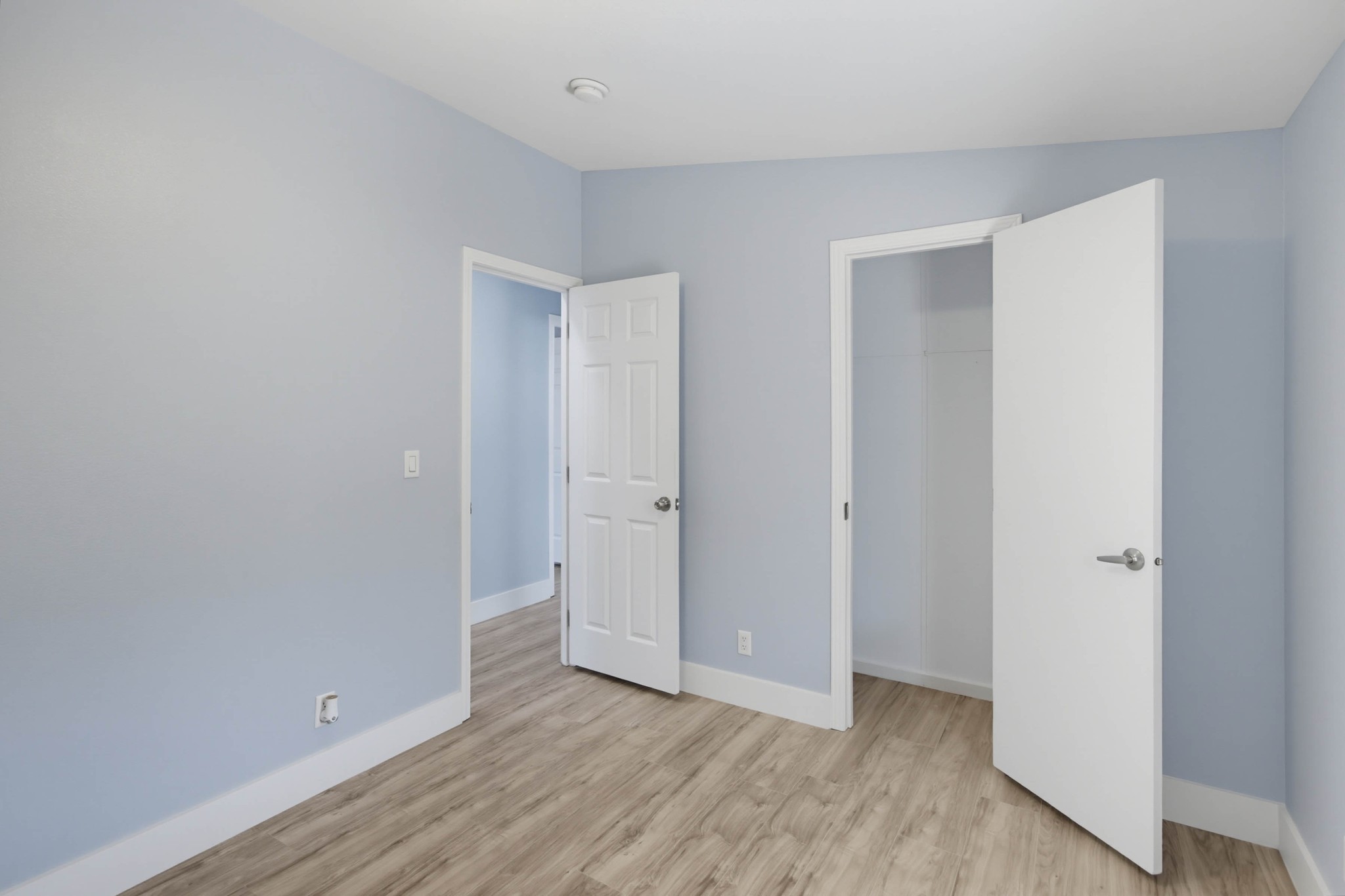 Virtual tour photo 19 of 44 for 1575 W Valley Pkwy