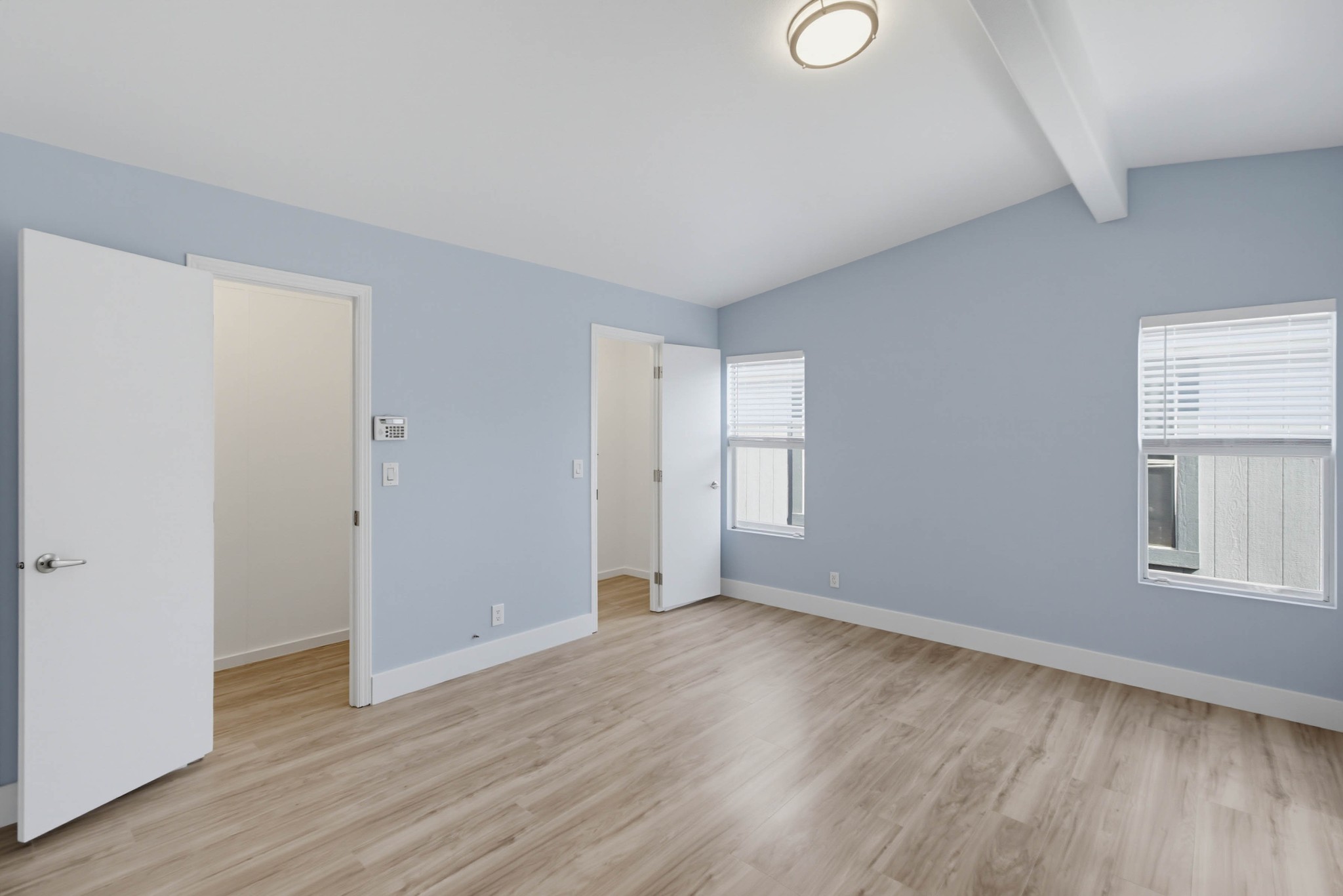 Virtual tour photo 22 of 44 for 1575 W Valley Pkwy